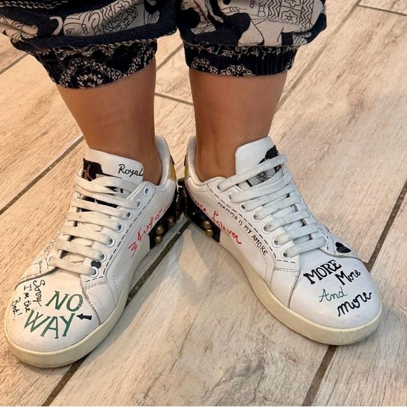 DOLCE & GABBANA DG Logo Heart Pearl Logo Low Top Sneaker PORTOFINO White Gold 7W - Picture 13 of 13